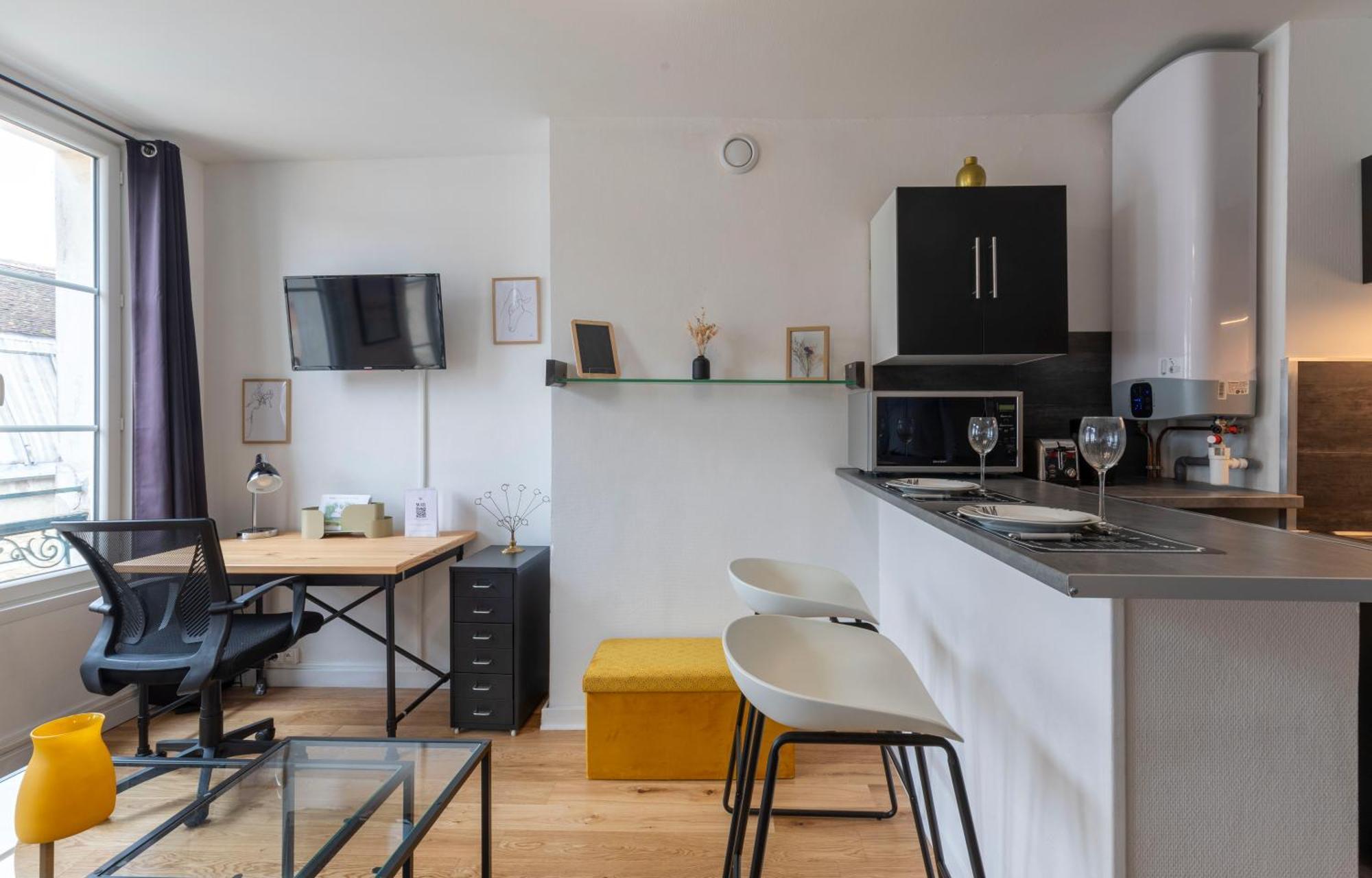 Apartment Coeur De Fontainebleau: Confort, Calme & Debit *