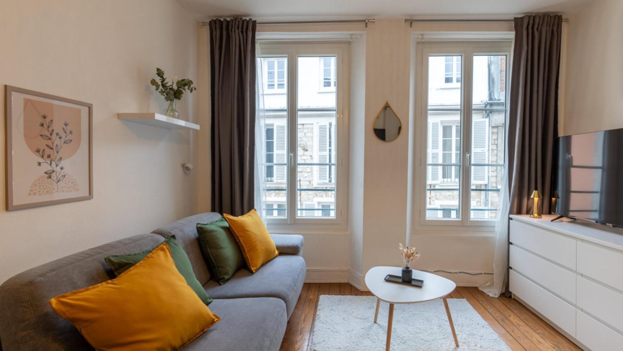 Coeur De Fontainebleau: Confort, Calme & Debit Apartment