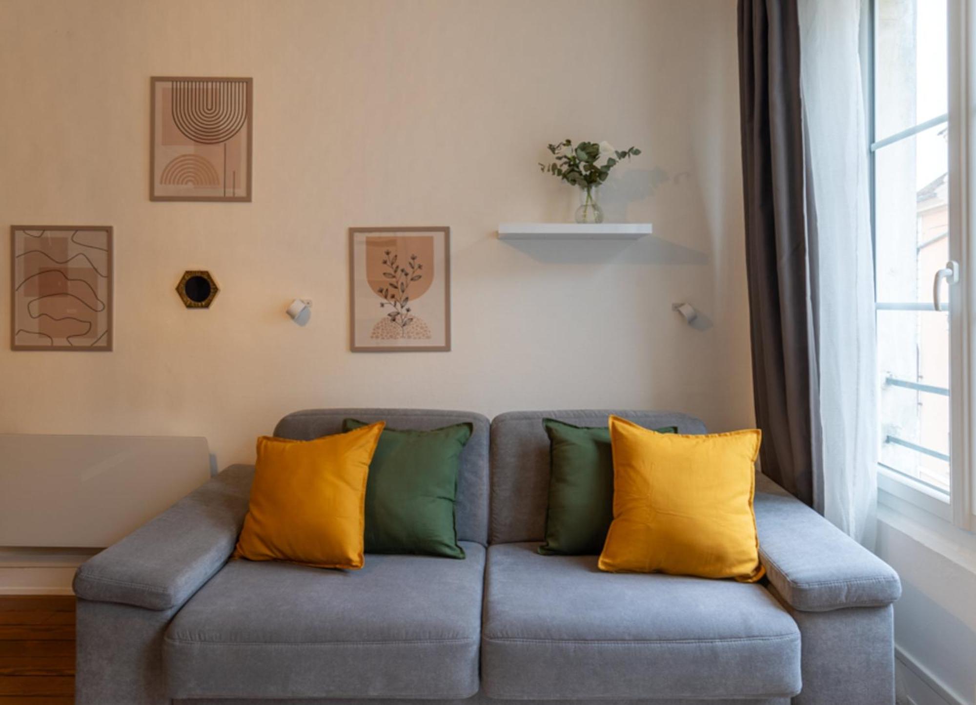 Coeur De Fontainebleau: Confort, Calme & Debit Apartment
